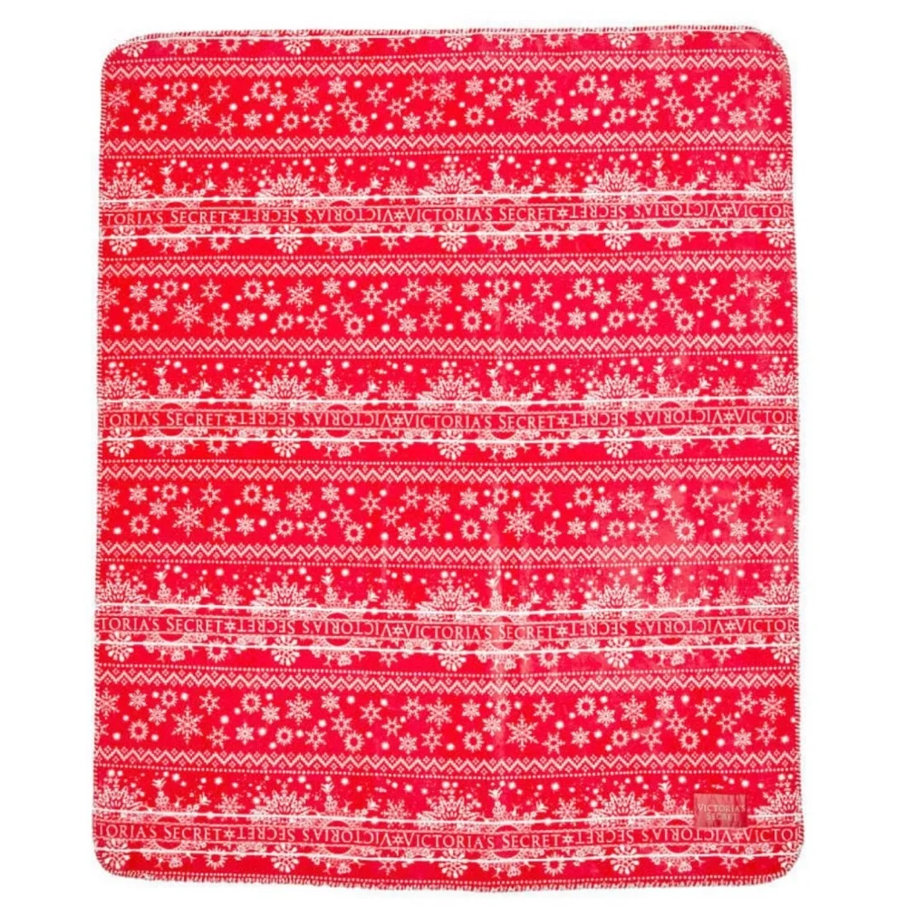 Victoria’s Secret plush fleece blanket Christmas holiday red white snowflake ‘22